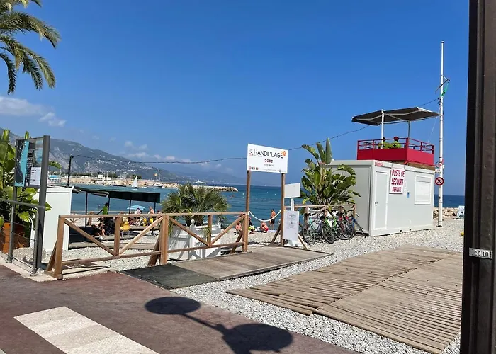 Location Saisonniere Menton 220 M Des Plages